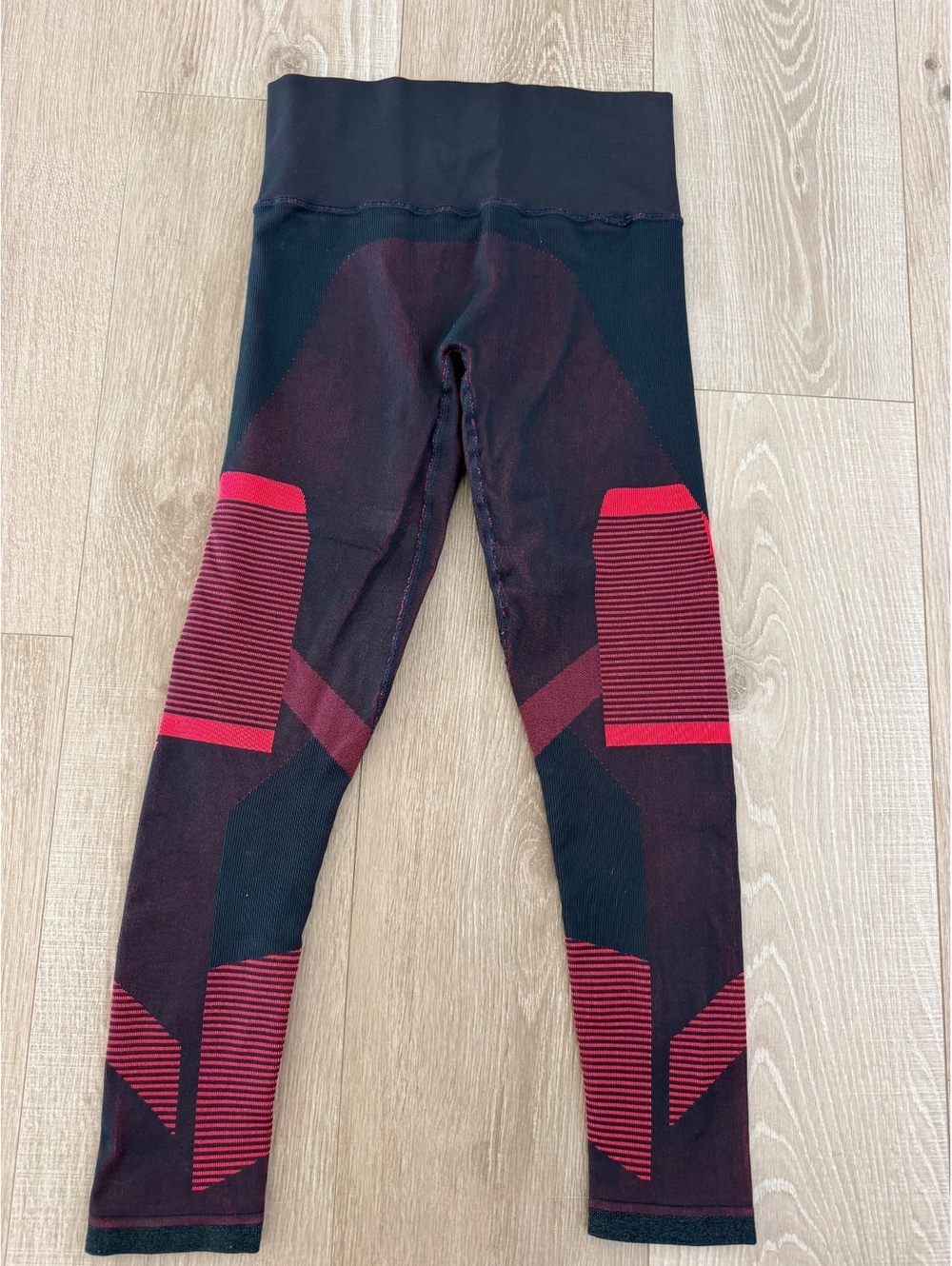 LNDR black and red leggings